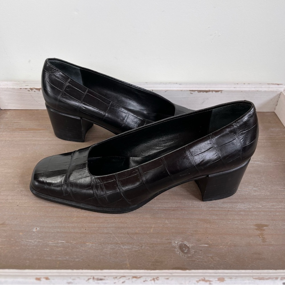 Amalfi Italy Black Textured Leather Ladies Pump Work Dress Shoes Sz 6.5B - Picture 8 of 8